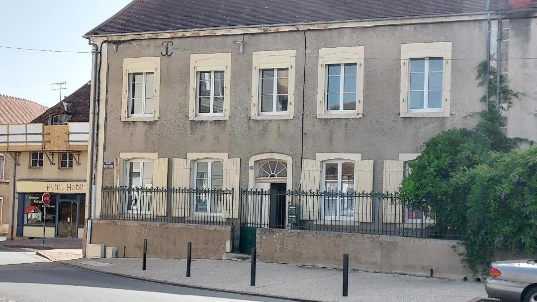 Les Gites Du Chateau Chateaumeillant Ngoại thất bức ảnh